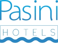 Logo di Pasini Hotels con testo blu e onde stilizzate.